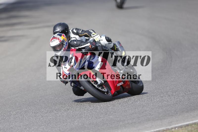 /37 09.08.2026  Pluess Motosport ADR/Freies Fahren/12
